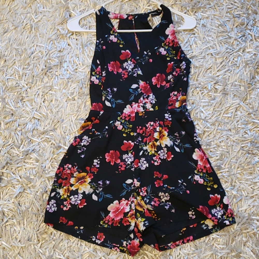 Beautiful flowy romper